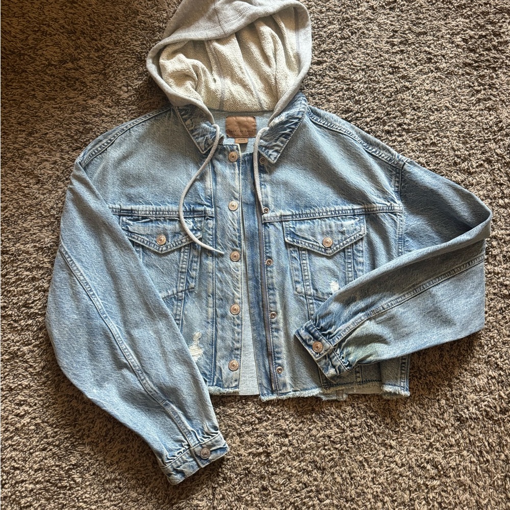 American Eagle Cropped Jean Jacket
